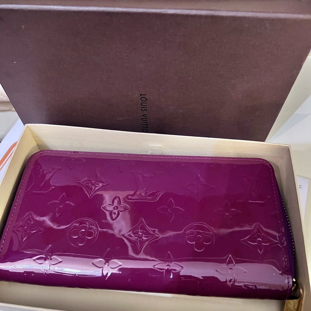 SOLD Louis Vuitton Vernis long zippy wallet - Picture 1 of 15